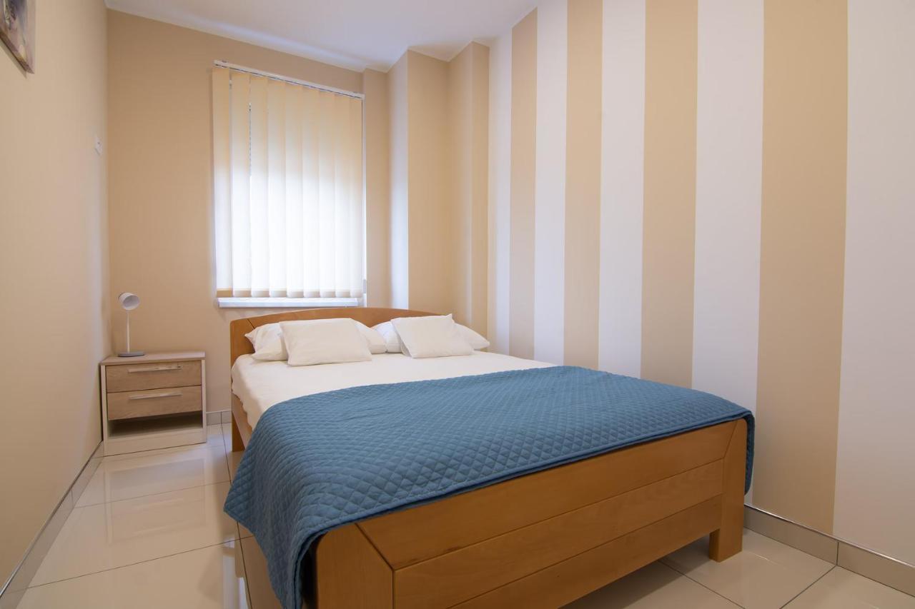 Jana apartmani Belgrado Exterior foto