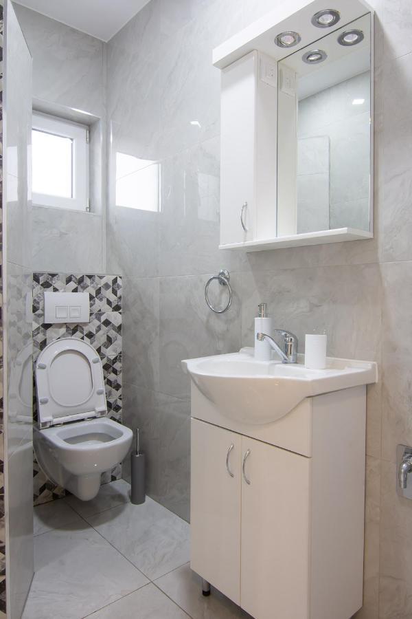 Jana apartmani Belgrado Exterior foto